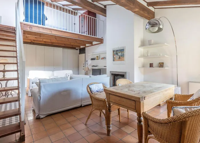 Castiglione Escape *